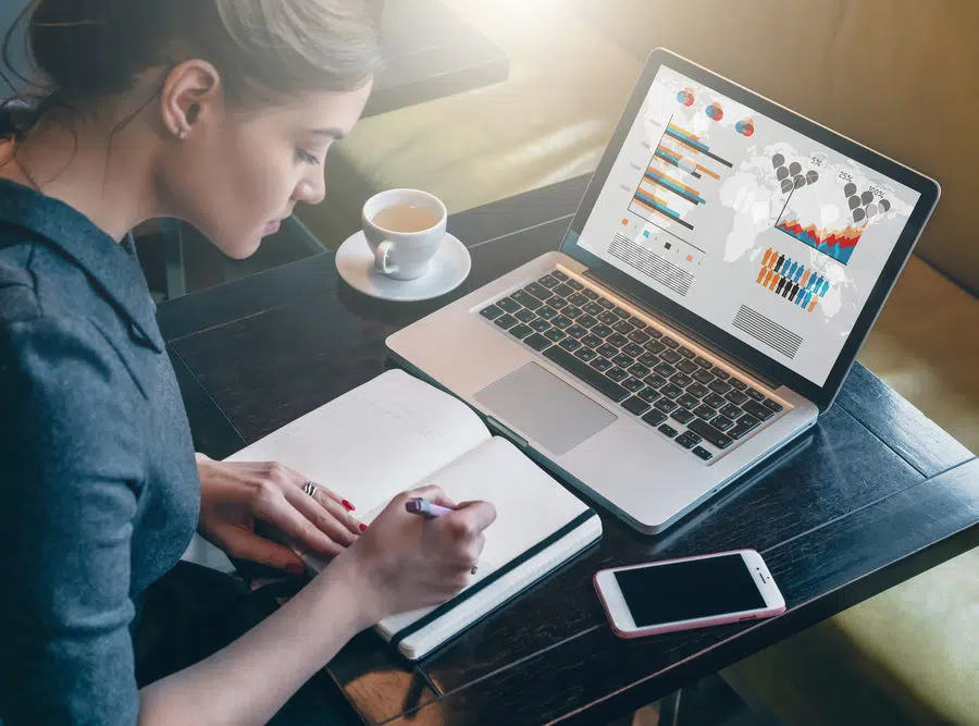Which generation leads the side hustle economy