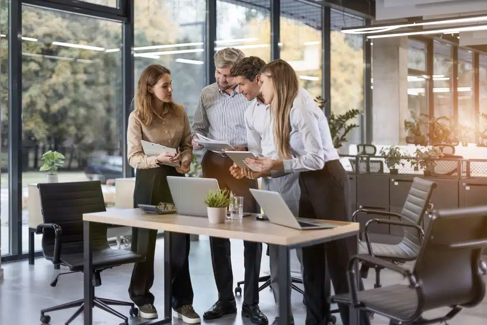 How to Train Emotional Intelligence in Tech Workers: What the Data and the Leading Companies Show